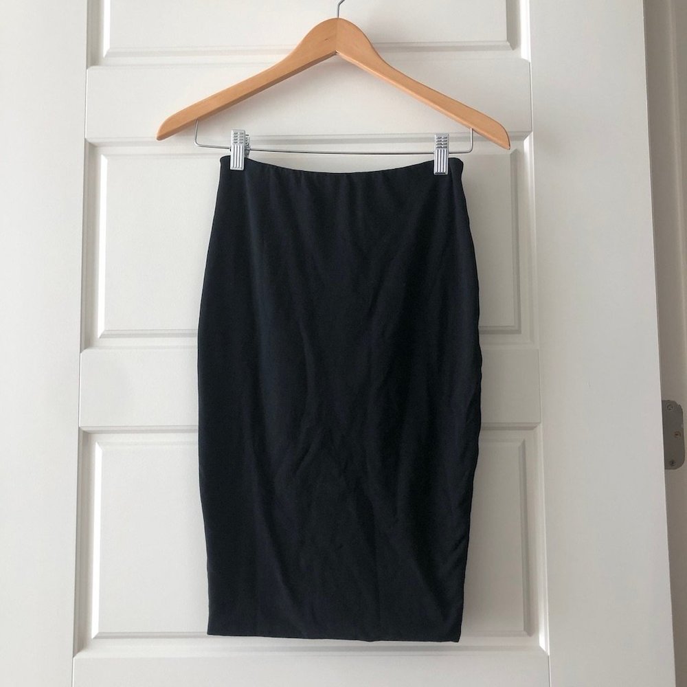 black body contour skirt